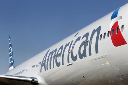 American Airlines earnings beat by $0.27, revenue topped estimates