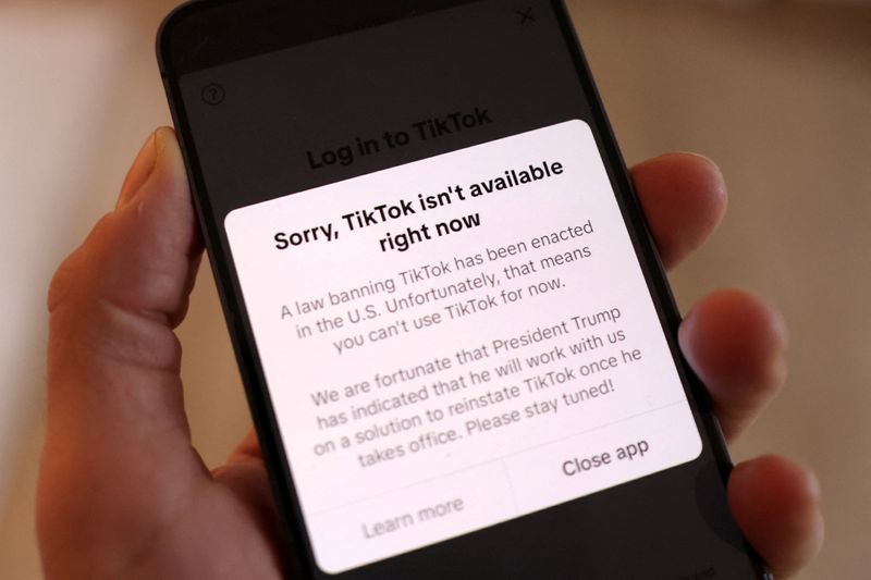 TikTok is restoring service, thanks Trump