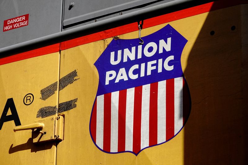 Union Pacific’s quarterly profit rises on higher volumes, pricing